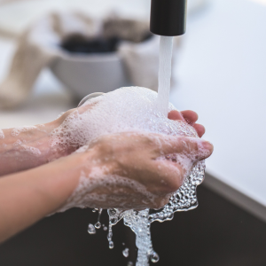 Coronavirus : se laver les mains régulièrement 